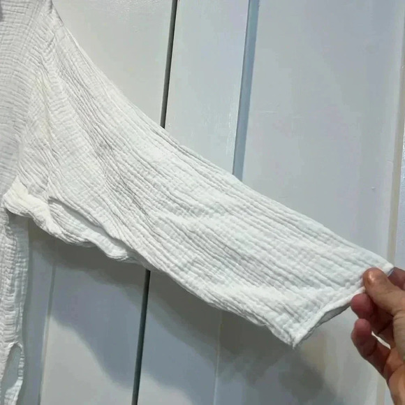 Kirious Los Angeles 100% cotton blouse size small. In great condition! - Picture 2 of 5